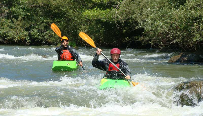 canoa-raft-aguas-bravas