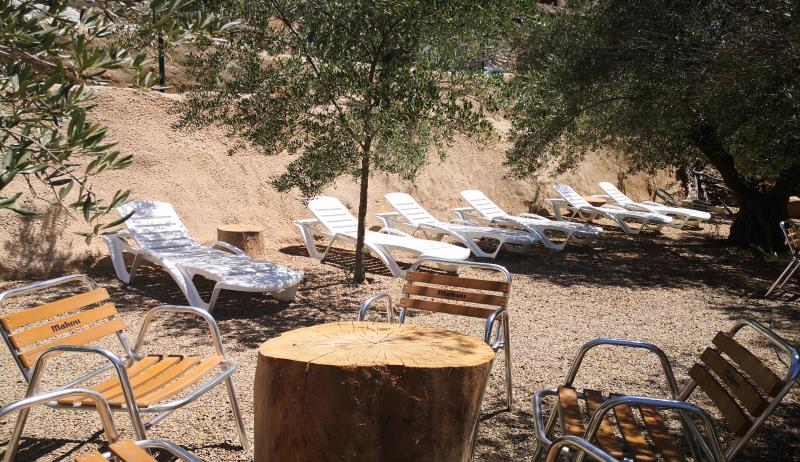Casas Rurales Alcalá del Jücar, Casas Rurales Albacete, Casas Rurales con piscina Alcala del Júcar, cerca de Casas Rurales El Herrero, Finca los Olivos, Multiaventura Los Olivos, rio tranquilo