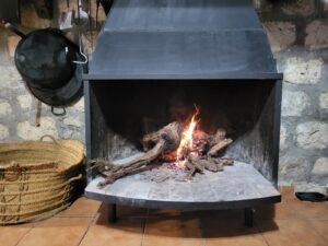 Casas Rurales Alcalá del Júcar, Casas Rurales Albacete, Casas Rurales con piscina Alcala del Júcar, cerca de Casas Rurales El Herrero, Finca los Olivos, Multiaventura Los Olivos, rio tranquilo