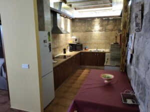 20220619_190839 (640x480)