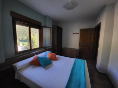 Casas Rurales Alcalá del Júcar, Casas Rurales Albacete, Casas Rurales con piscina Alcala del Júcar, cerca de Casas Rurales El Herrero, Finca los Olivos, Multiaventura Los Olivos, rio tranquilo